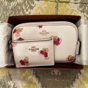NWOT Coach Sadie Leather Crossbody Clutch & Id Case | Authentic | New in Box